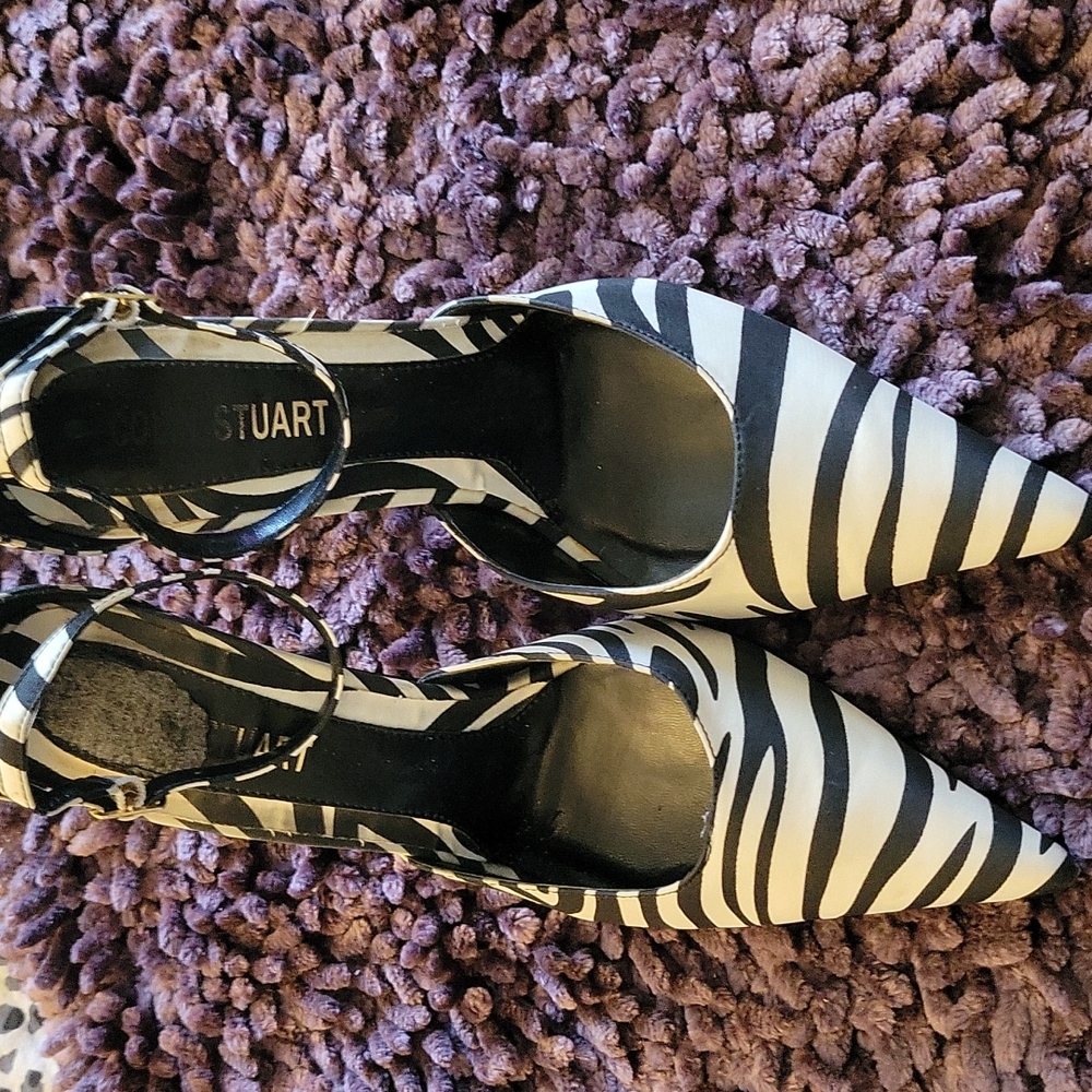Colin Stuart Zebra Heels Size 9